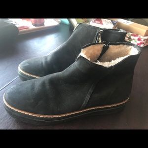Blackstone nubuck leather boots